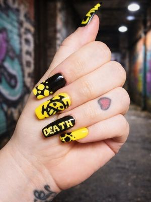 One Piece Trafalgar D. Water Law Press On Nails (Ver 3) One Piece Trafalgar D. Water Law Press On Nails (Ver 3)